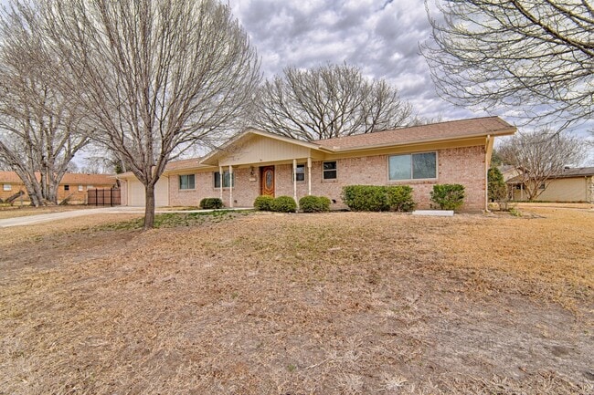 Photo - 7233 Overhill Rd