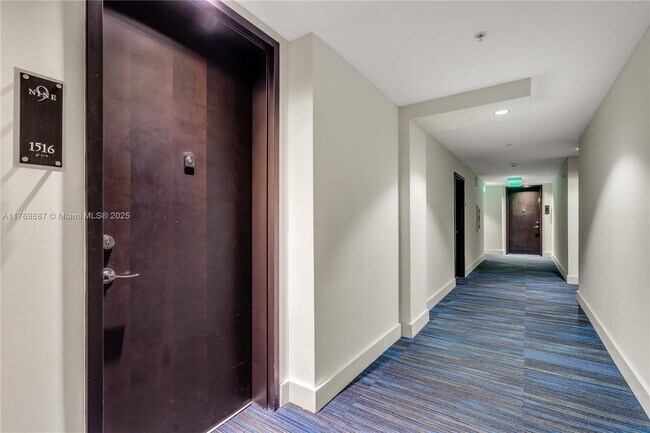 Photo - 999 SW 1st Ave