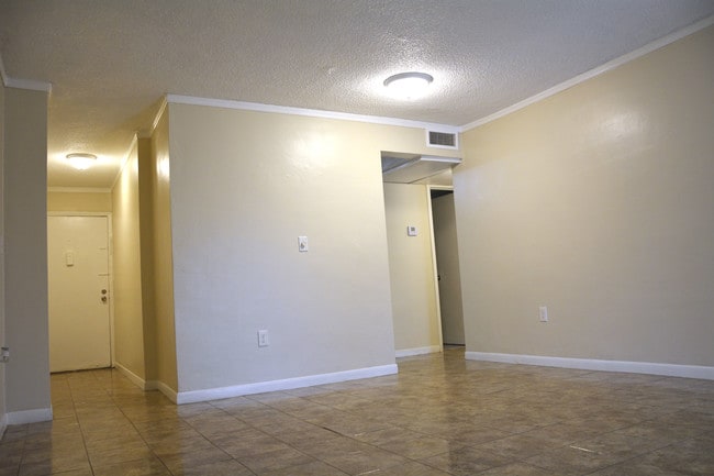 Photo - 2498 SW 17th Ave Unit 4104