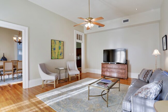 Photo - 8003 Willow St