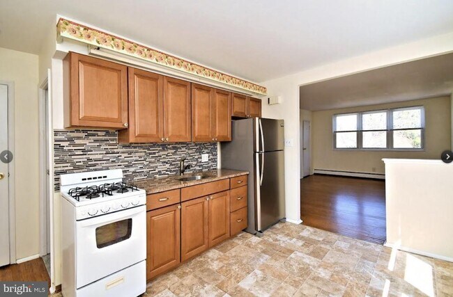 Photo - 100 Borbeck Ave