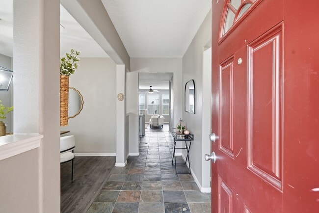 Building Photo - 14422 Leafy Tree Dr