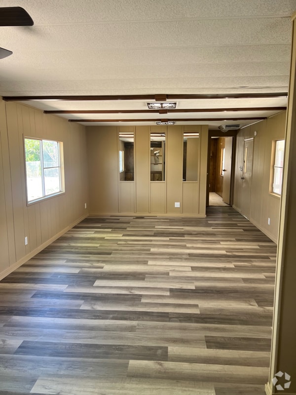 Building Photo - 6345 N Dona Ana Rd Rental