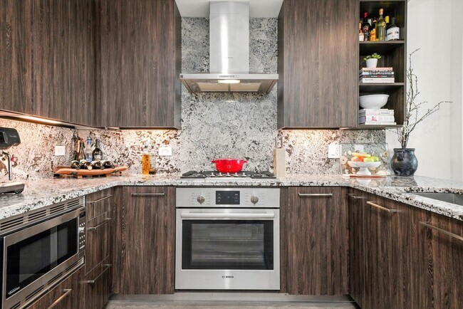 Photo - 750 N Hudson Ave Unidad 1004