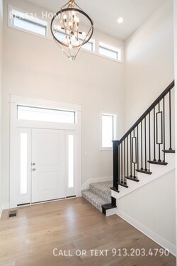 Photo - 17648 Crystal St