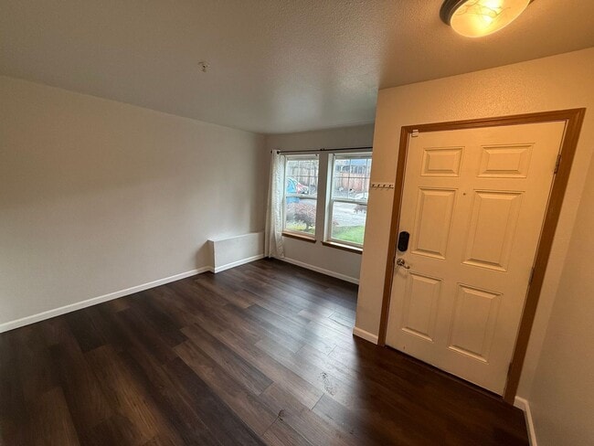 Photo - 4 bedroom townhome in Alicia Meadows with $500.00 off February rent if moved in by January end!