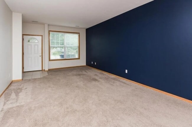 Photo - 277 S 79th St