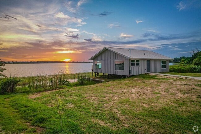 Building Photo - 583 FL-559 Rental