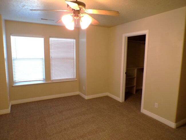 Photo - 2041 W Crescent Row