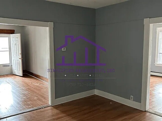 Photo - 192-194 Pine St., Fitchburg, MA Unidad 192 Pine st