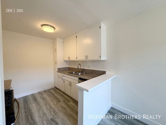 Photo - 8143 Langdon Ave Unit 216