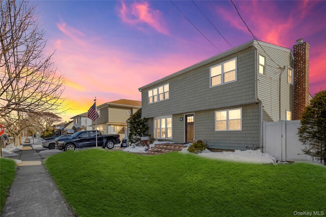 Photo - 272 N Delaware Ave