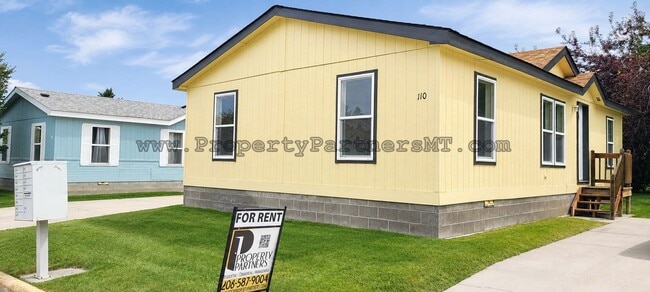 Building Photo - 3 Bed 2 Bath remodel Modular house