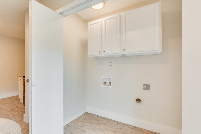 Photo - 3805 Longmeadow Way