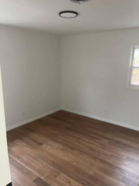 Photo - 105 N Russell St