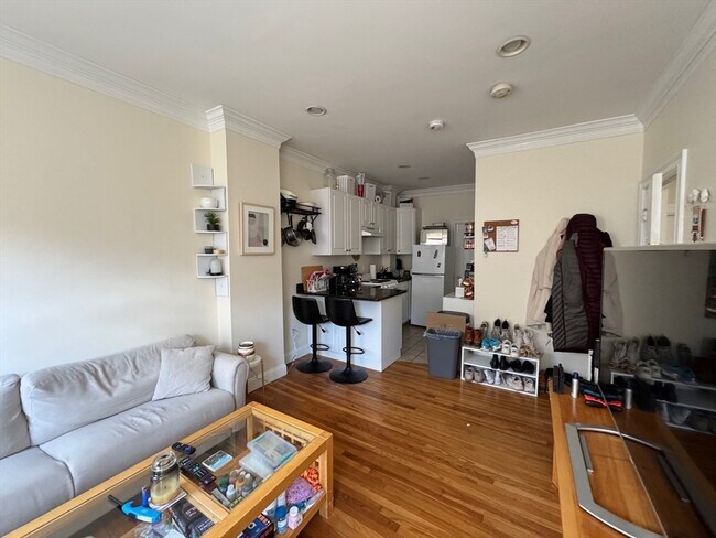 145 Charles St Unit 7