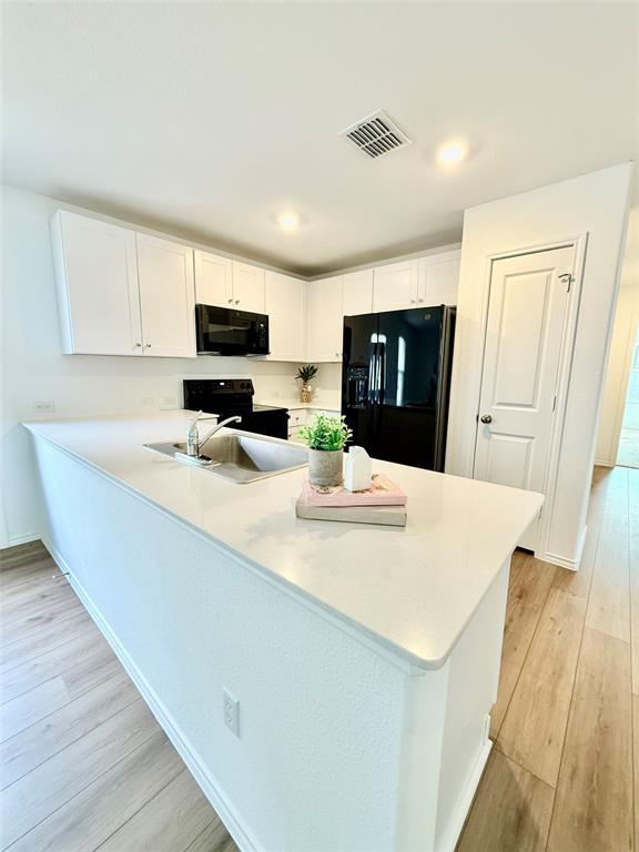 Photo - 716 Commander Abbott Dr