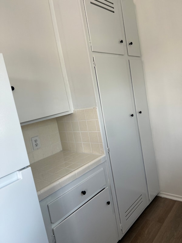 Photo - 3110 Livonia Ave Unit 4