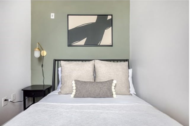 Photo - 541 E Broadway