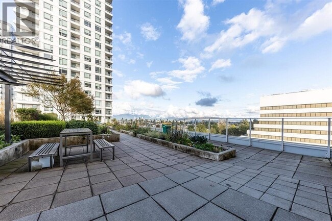 5665 Boundary Rd Unit 3203