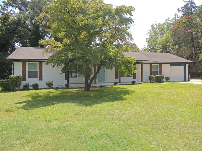 Photo - 409 Windfield Ct