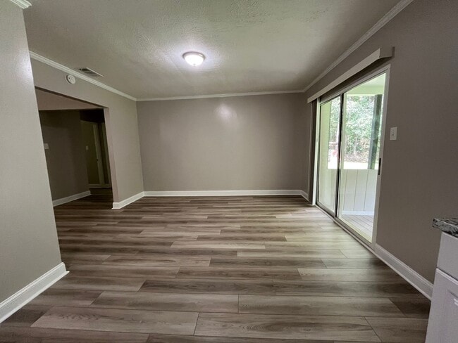 Photo - 760 Highway 30 Unidad A