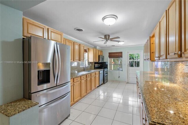 Photo - 1337 NE 16th Ave