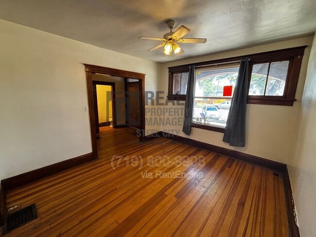 Photo - 210 W Evans Ave