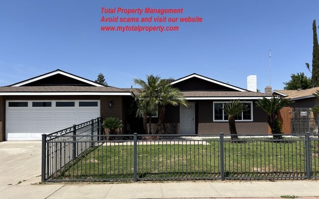 Photo - 1634 E Levin Ave House