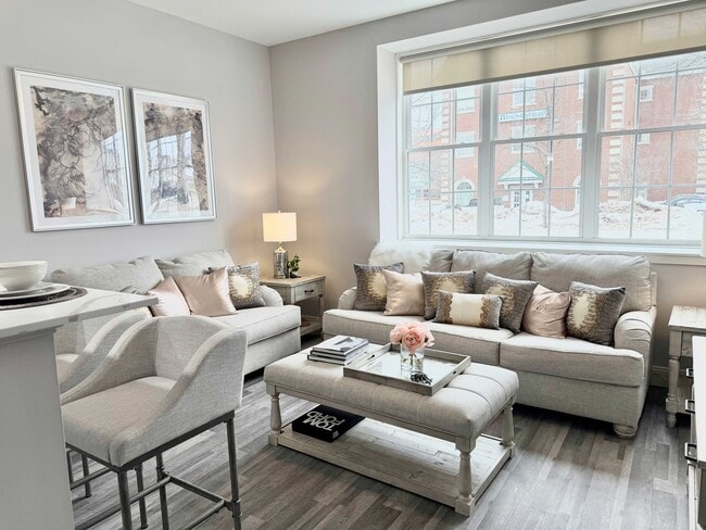 Photo - The Residence at 1555 Elm