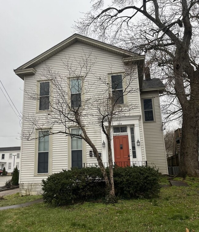 Building Photo - 1214 State St Unit Apt. 1