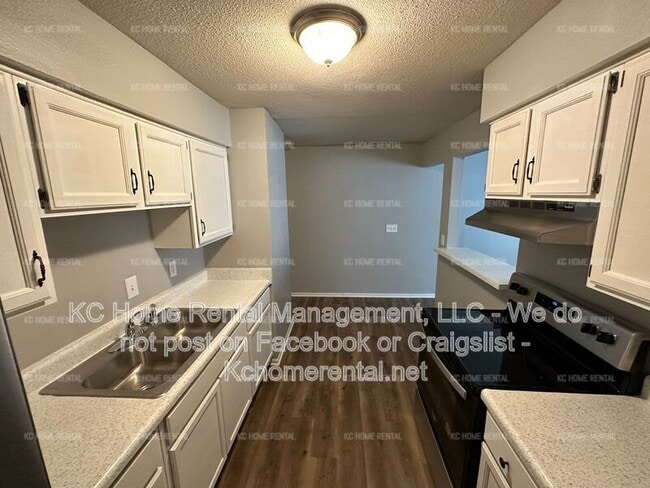 Photo - 551 N Somerset Terrace
