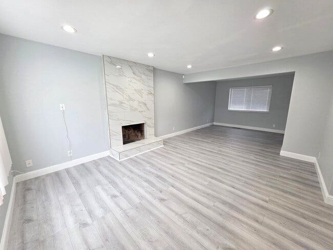 Photo - 1040 Gatter Dr