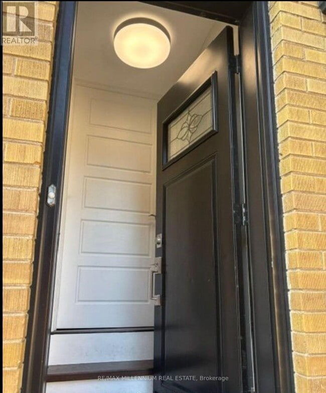 Photo - 1341 Freeport Dr