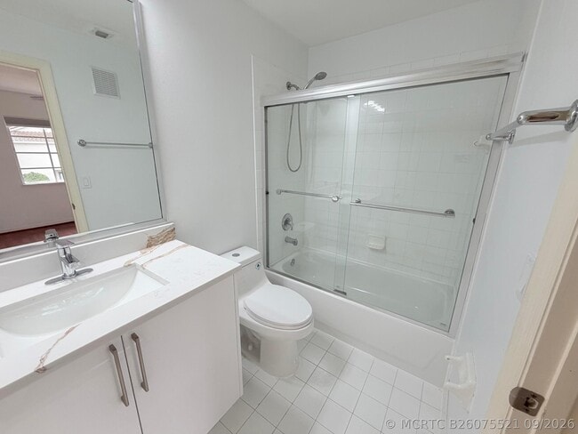 Photo - 5738 NW 48th Ave