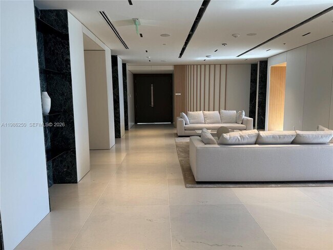 Photo - 300 Biscayne Blvd Way Unidad 3805W