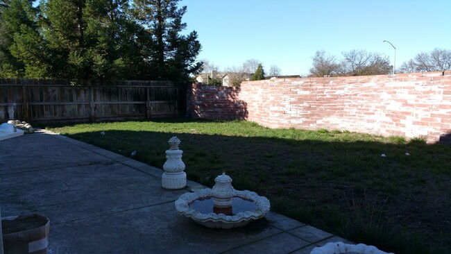 Photo - Comfortable  3Beds 2Baths in North Stockton