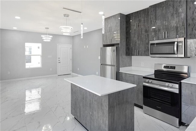 3517 S Dominique Dr Unidad 1