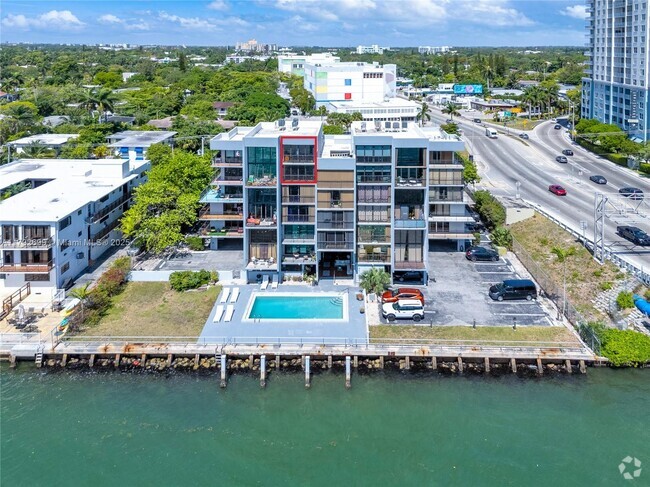 Building Photo - 7899 NE Bayshore Ct Unit 6E Rental