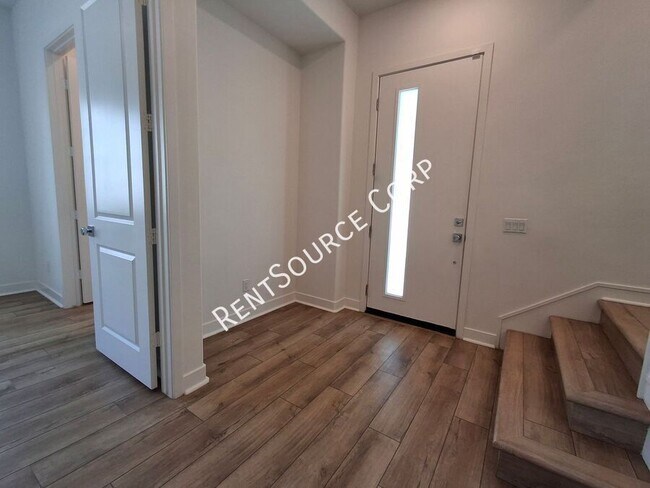 Photo - 26943 Pathfinder Ln