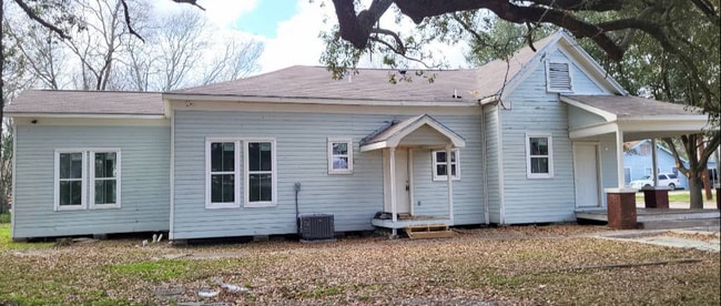 Photo - 2105 Laurel Ave