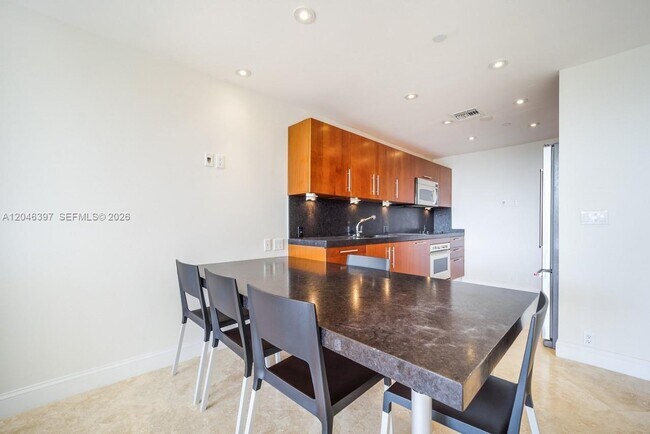 Photo - 151 Crandon Blvd Unidad 439