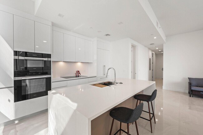 Photo - 220 Lake Shore Dr Unit 1125