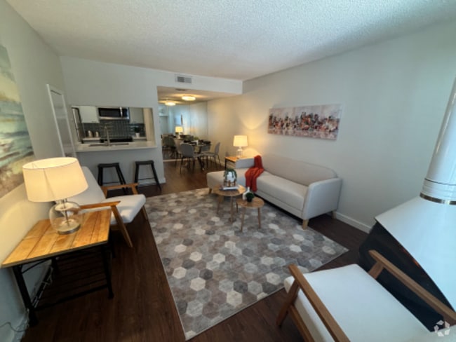 Building Photo - 4020 Holland Ave Unit 212 Rental