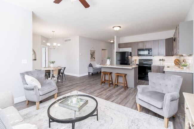 Building Photo - Beautiful 2BR/2BA Unit Available in Senior... Rental