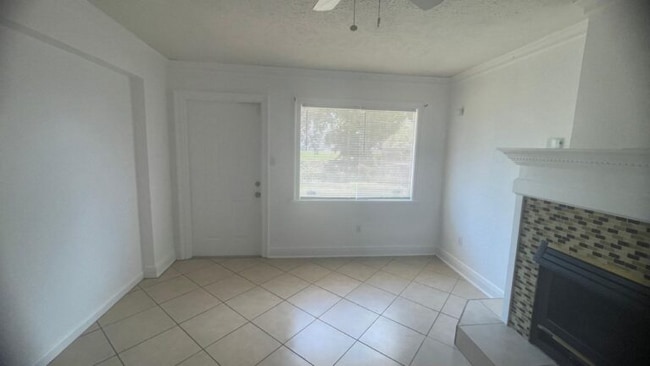 Photo - 7604 Boice St