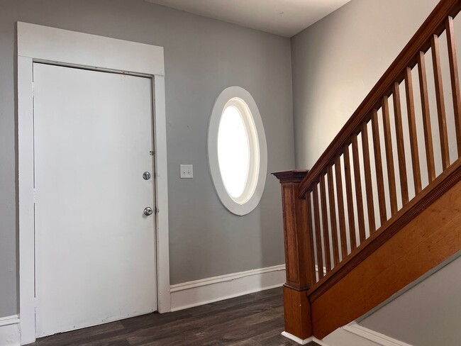 Building Photo - 4121/4123 7th Avenue Unit 4121