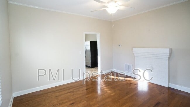 Photo - 68 Smythe Ave