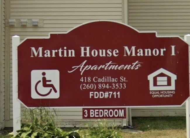 Photo - 400 Cadillac St