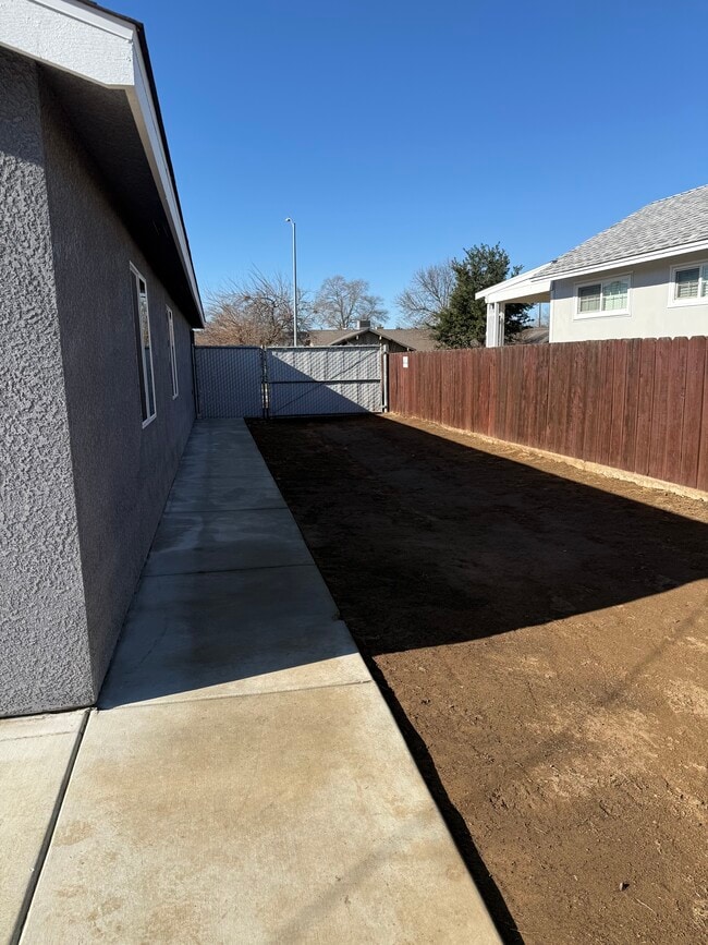 Photo - 1147 Dewitt Ave